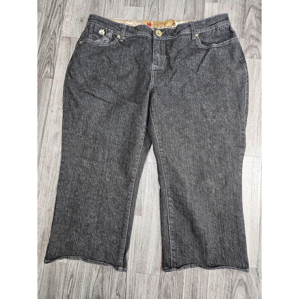 Apple‎ Bottoms Jeans Womens 17 Juniors Embroidered AB Pocket Bling Capris